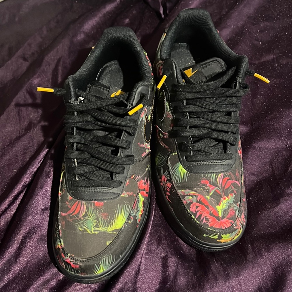 Size 11 air force 1 floral